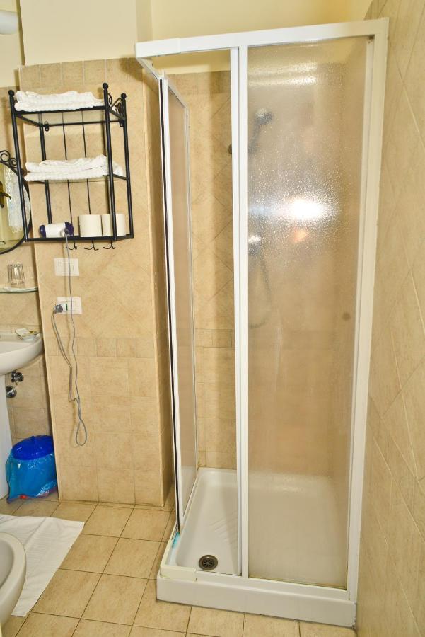 Apartamento Vieniaroma Habitación foto
